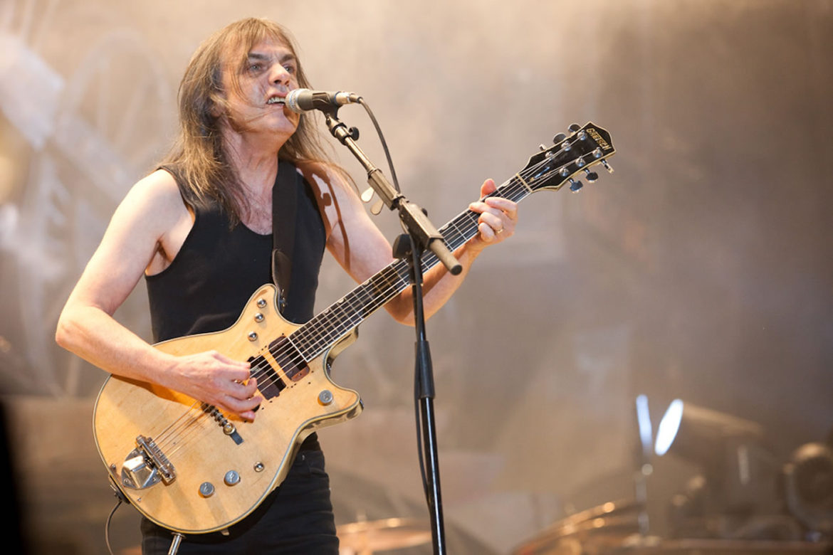 Malcolm Young dies