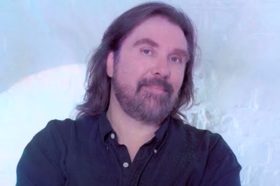 Dennis Locorriere